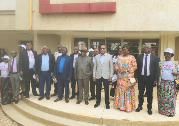 COLLECTE POUR LES DÉPLACÉS : Theo NGWABIJE rassure de la participation de SUD-KIVU à la Campagne de Solidarité Nationale à travers la CSN-GHC.