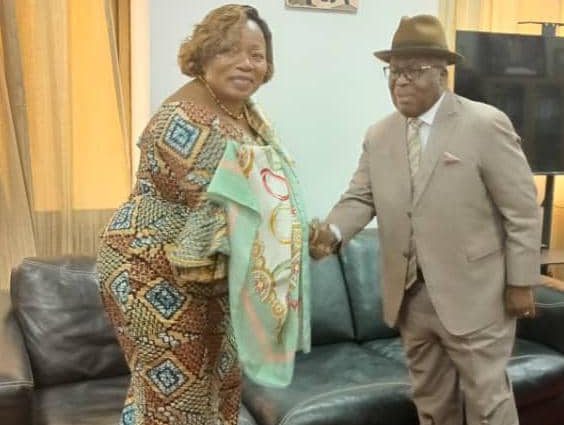 MAI-NDOMBE: Le Gouvernement central à travers la CSN-GHC a assisté les victimes du naufrage d’Oshwe